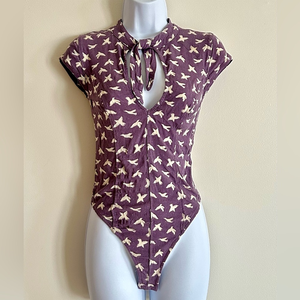 FREE PEOPLE Purple Bird Print Bodysuit